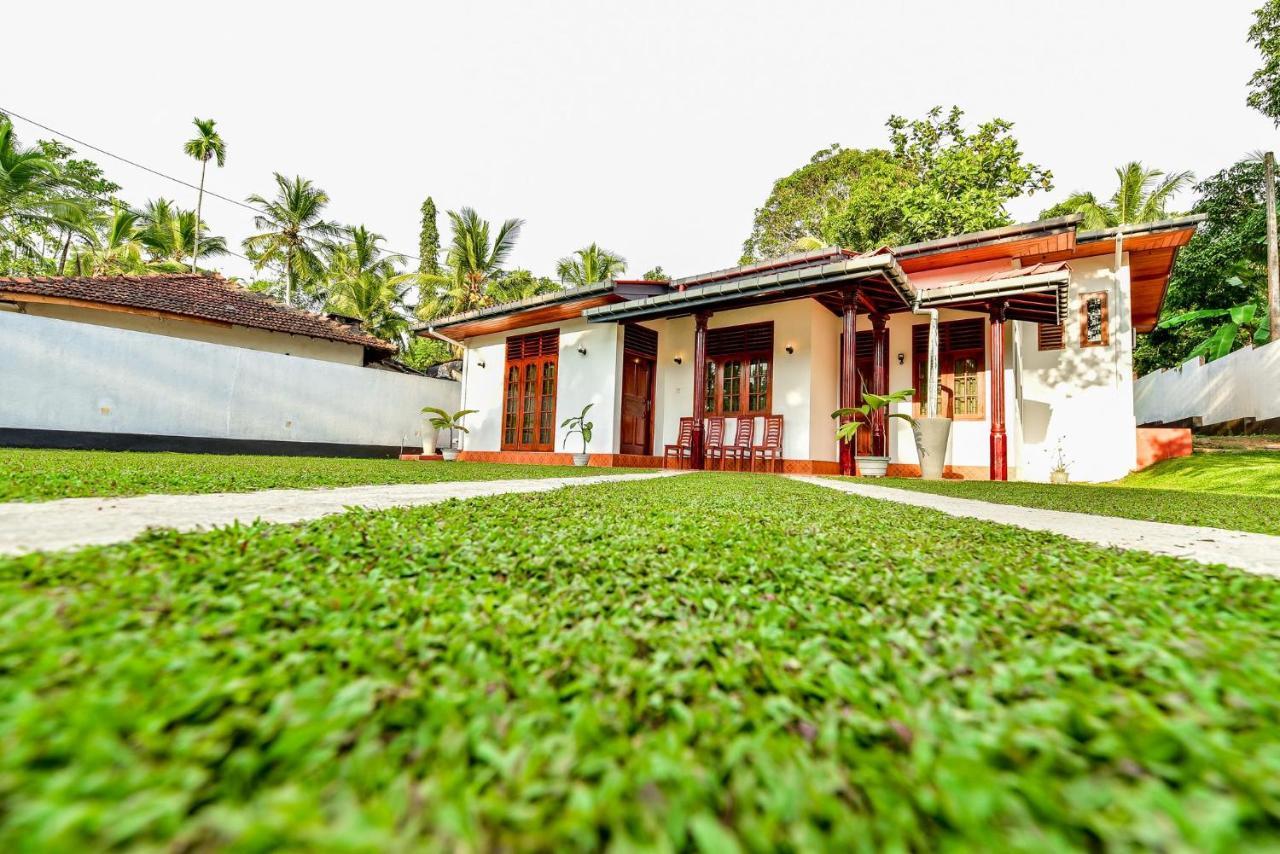 The Senu Grand Villa Hikkaduwa Exterior photo